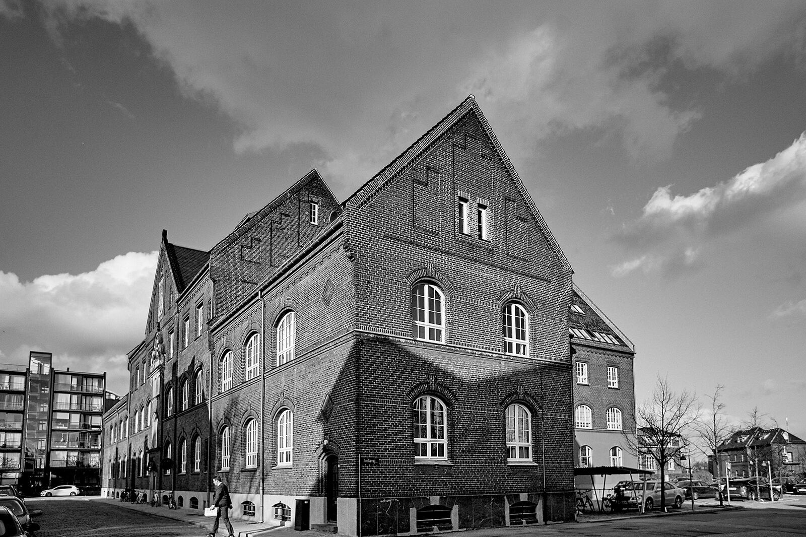 GlobeSearch office building exterior